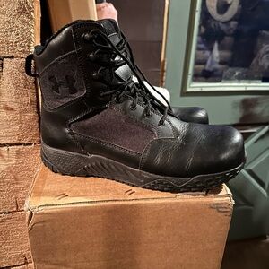 Like new under armour tactical boots